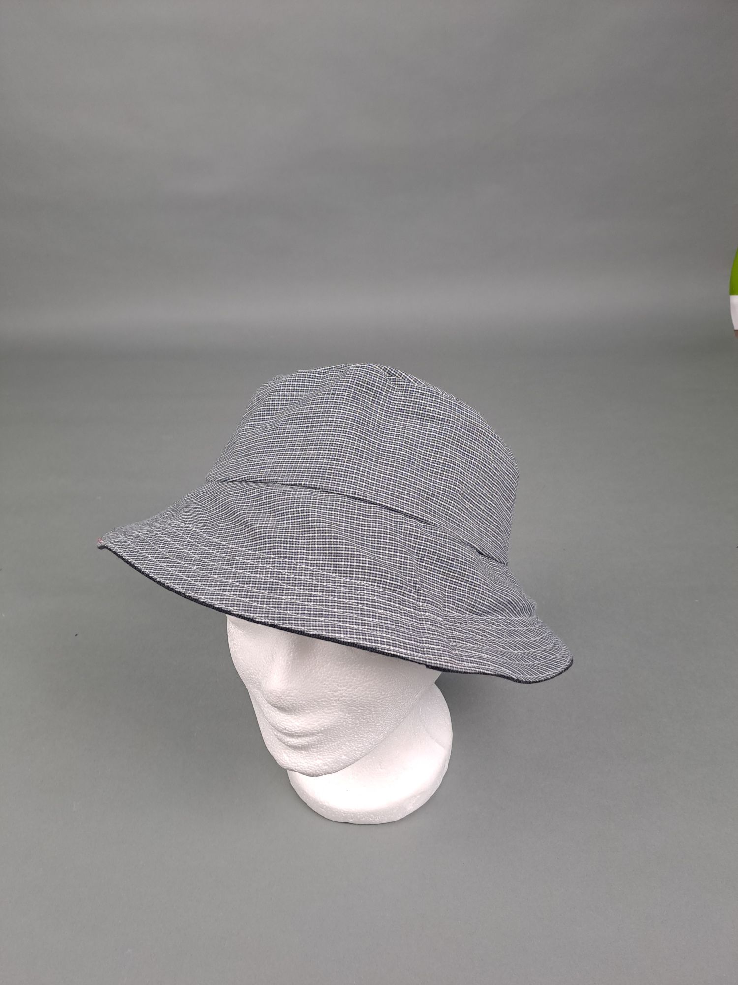 Bucket Hat aus Hemden recycelt, Seitenansicht