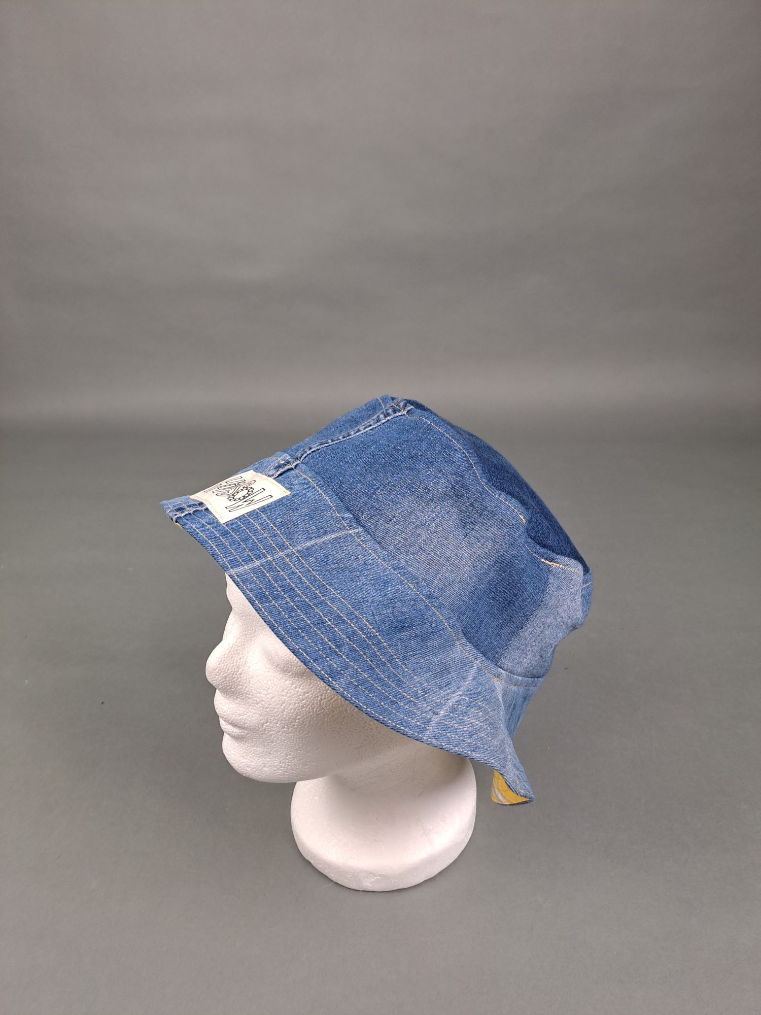 Bucket Hat aus Jeans recycelt, Seitenansicht