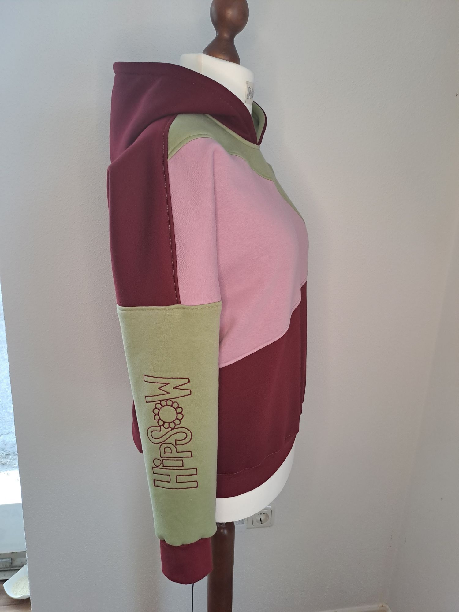 HipSoW Hoodie Seitenansicht