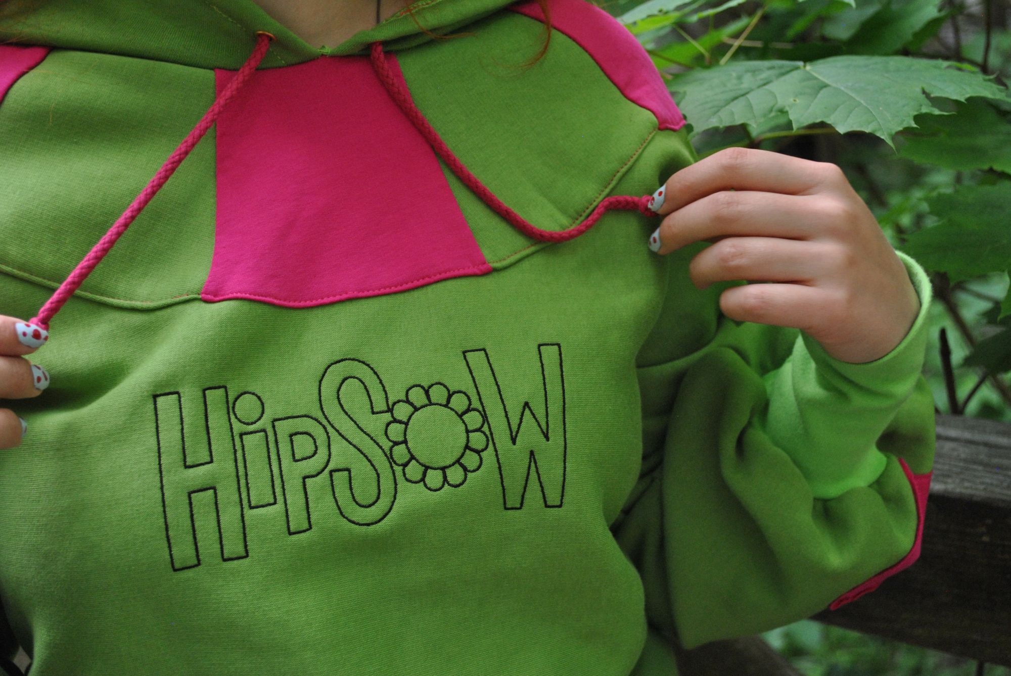Persönlicher Hoodie von HipSoW - meine Hoodies werden alle mit meinem Logo bestickt.