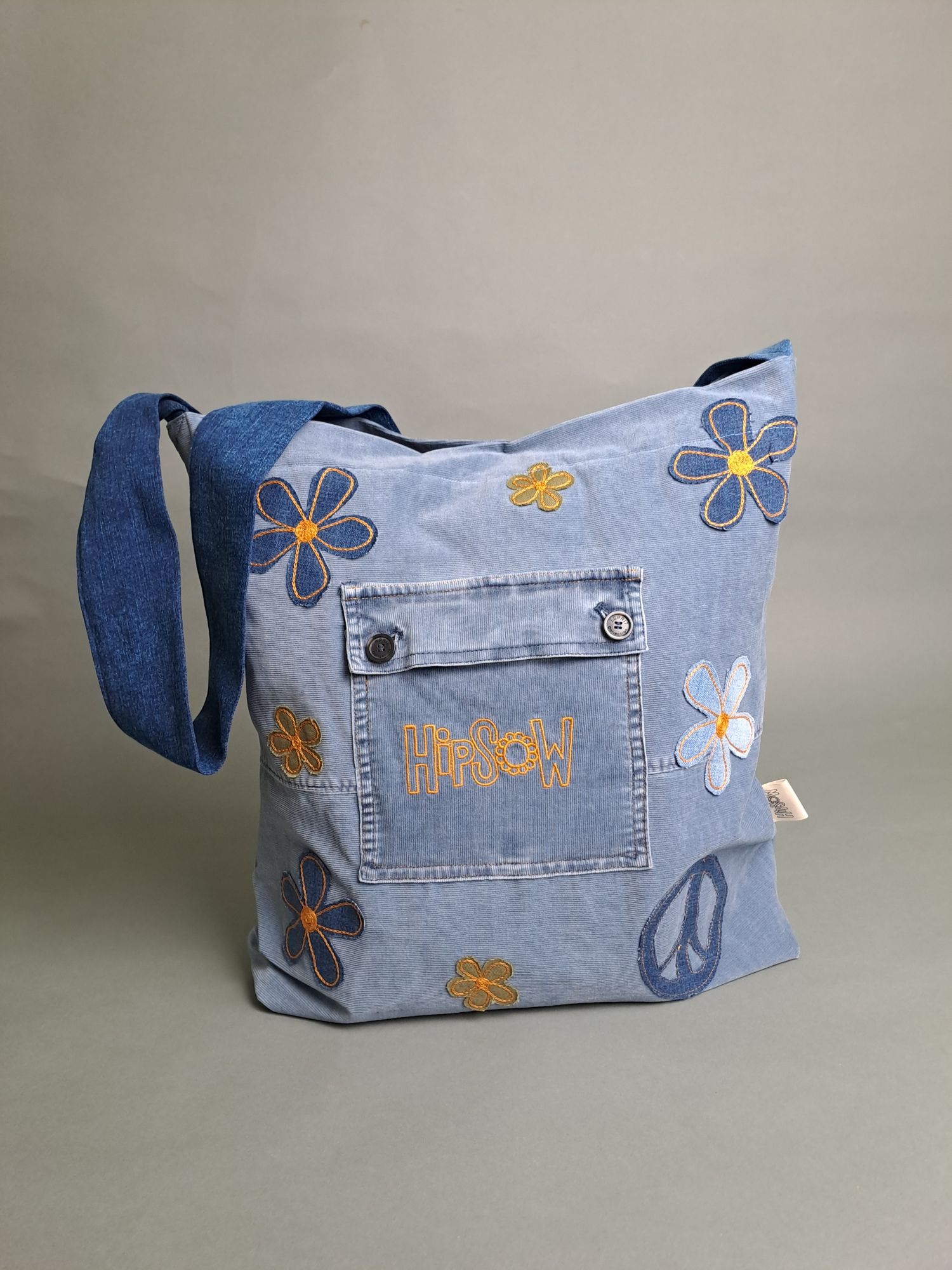 Upcycling Tragetasche aus Cordhose