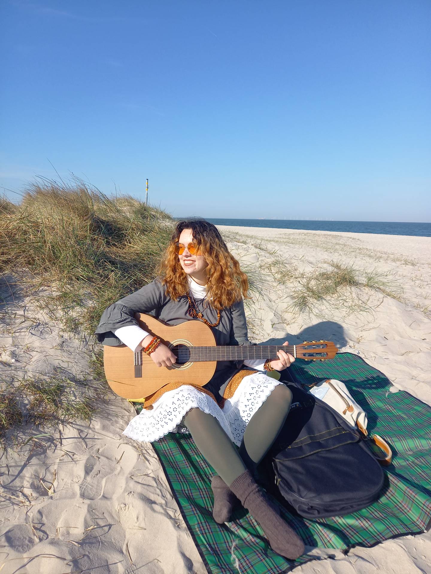 Singen am Strand - Ein weiteres großes Hobby von mir ist das Musizieren und wenn sich mir eine Möglichkeit d…